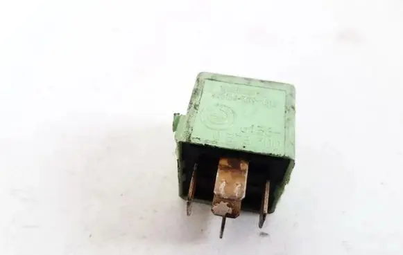 BMW 5 E39 Other relay 61368373700 61.36-8373700