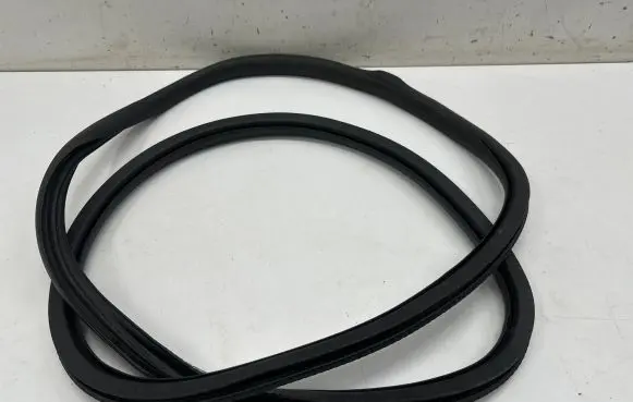 Mercedes-Benz CLA C118 X118 Front door rubber seal 