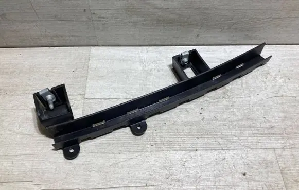 Citroen C3 Aircross Rear door windshield rail 39227509