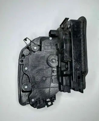 BMW 5 G30 G31 G38 Front door lock 7477695 18283810