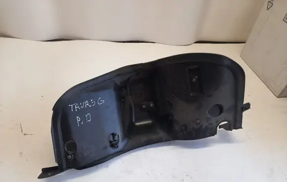 Volkswagen Touareg II Heat shield in engine bay 7P6819512C 7P6819512