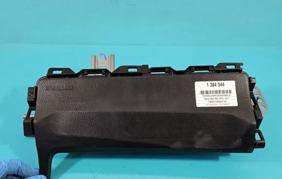Suzuki Swift II Knee airbag 73950-68L10 IMPRK1384044