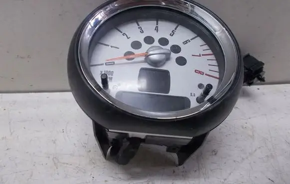 Mini One - Cooper Coupe R56 Tachometer zegarlicznik