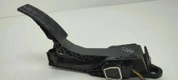 Mercedes-Benz GL X164 Accelerator throttle pedal A1643000104