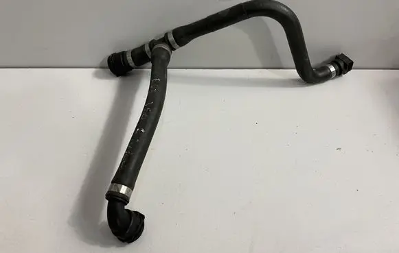 BMW 5 E60 E61 Engine coolant pipe/hose 7787456