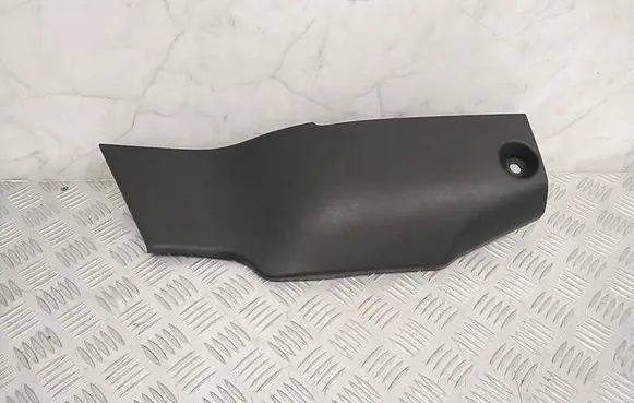 Nissan Leaf II (ZE1) Other interior part 689205SH0B