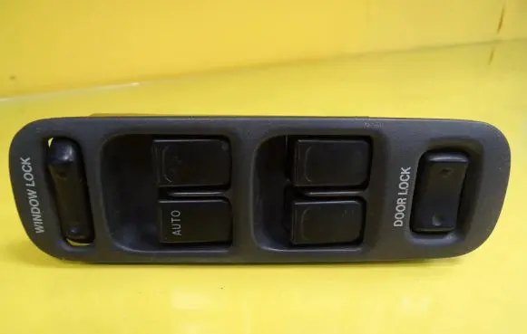 Suzuki Liana Electric window control switch 7262K1D
