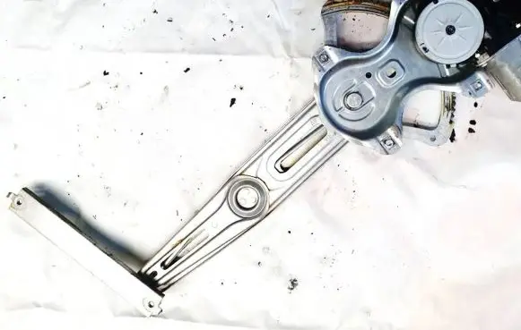 Toyota Avensis T270 Sliding door window regulator with motor