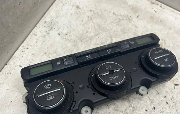 Volkswagen PASSAT B6 Climate control unit