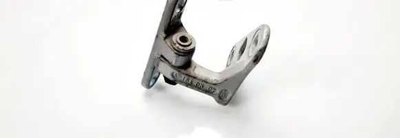 Mercedes-Benz E W211 Front door upper hinge 