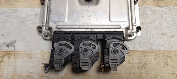 Citroen C3 Engine control unit/module 0261207858 9649314580 9646992680