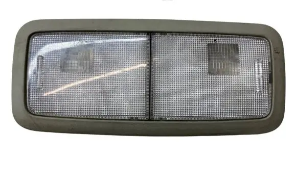 Toyota Avensis T270 Rear seat light 8125005030