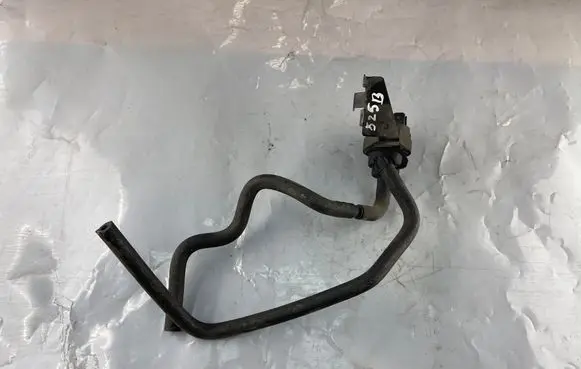 BMW 5 E39 Fuel tank valve 1748875 02592030