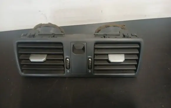Volvo XC90 Dash center air vent grill 3409400 1264