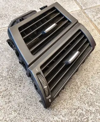BMW X5 E70 Dashboard side air vent grill/cover trim 9227768
