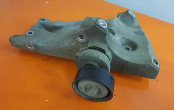 Seat Ibiza III (6L) Engine mount vacuum valve 036145169G