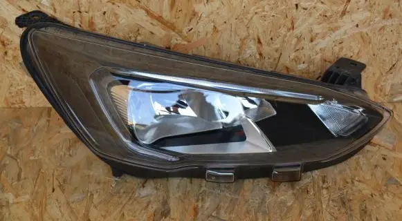 Ford Focus Headlight/headlamp JX7B13W029