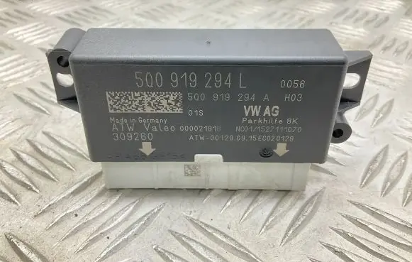 Volkswagen PASSAT B8 Parking PDC control unit/module 5Q0919294L