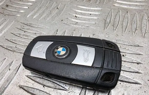 BMW 5 E60 E61 Ignition key/card 6986585