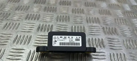 Mercedes-Benz ML W164 ESP acceleration yaw rate sensor A0055422018