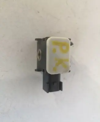 Hyundai Santa Fe Airbag deployment crash/impact sensor