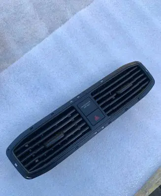 Volkswagen Caddy Dash center air vent grill 2K5819475 2K5815706B