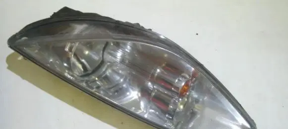 Mitsubishi Colt Headlight/headlamp 301208201 8301a283