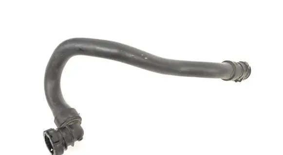 Peugeot 3008 II Engine coolant pipe/hose 9673473780