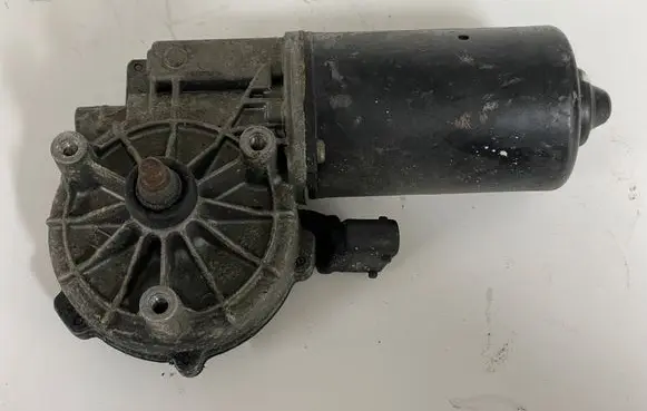 BMW 5 E39 Wiper motor 8360603