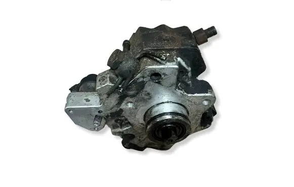KIA Carens II Fuel injection high pressure pump 0445010121 004857 3310027400