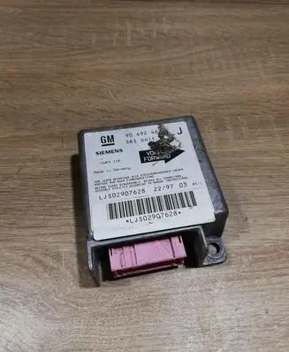 Opel Omega B1 Airbag control unit/module 90492467