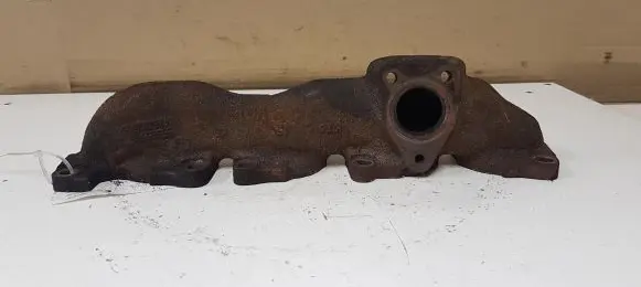 Opel Insignia A Exhaust manifold 55565985 428702815