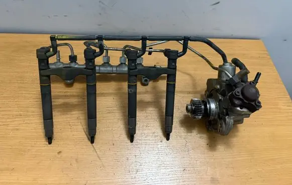 SsangYong Tivoli Fuel injection system set A6730170021 28597380 A6730700001