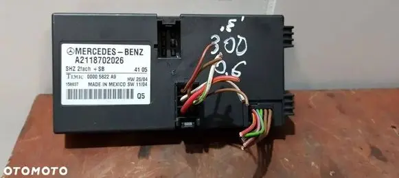 Mercedes-Benz E W211 Seat control module A2118702026