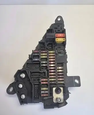 BMW 5 E60 E61 Fuse module 6906588 518811054