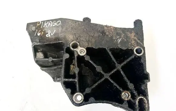 Citroen C3 Picasso Engine mounting bracket