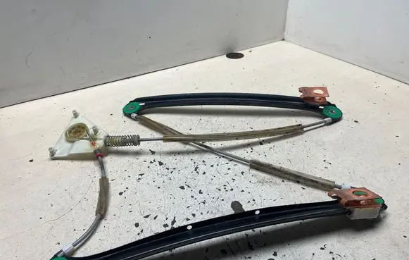 Audi A3 S3 8P Front window lifting mechanism without motor E006060001B