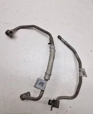 Coolant pipe/hose