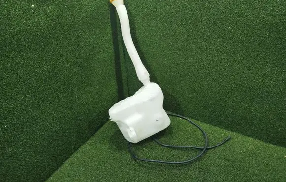 Renault Master III Windshield washer fluid reservoir/tank 2891000023R