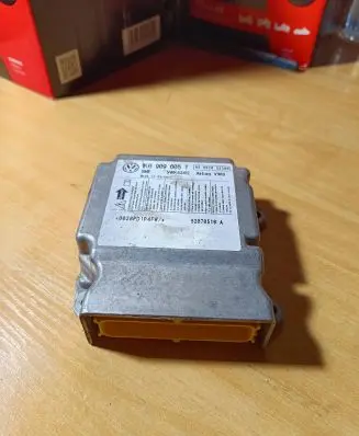 Volkswagen Jetta V Airbag control unit/module 1K0909605T 5WK43412 05H020S2300