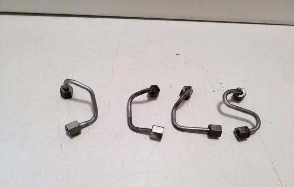 Audi TT TTS Mk2 Fuel injector supply line/pipe 