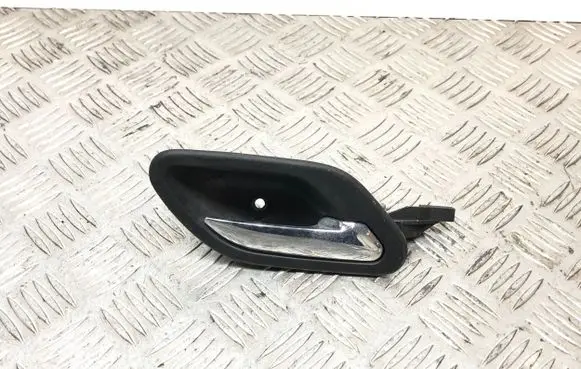 BMW 5 E39 Rear door interior handle 8226050