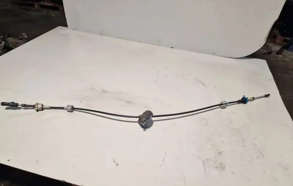 Buick Encore I Gear shift cable linkage