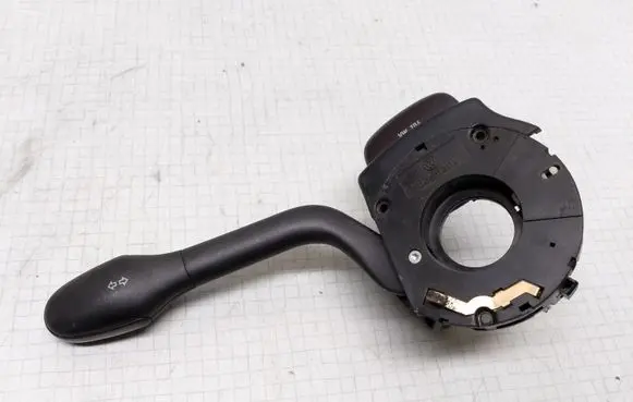 Volkswagen PASSAT B4 Indicator stalk