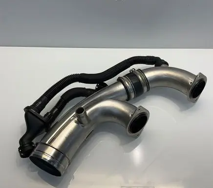 Porsche Macan (95B) Turbo air intake inlet pipe/hose 06M129967 PXR156173