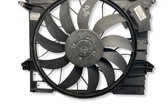 Mercedes-Benz ML W164 Electric radiator cooling fan A1645000393