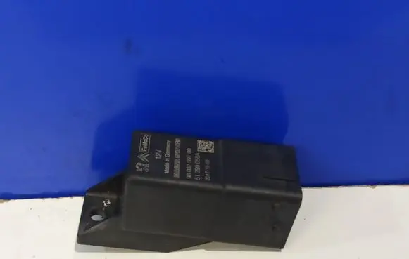 Ford Transit - Tourneo Connect Glow plug pre-heat relay 9803299780 51299058A