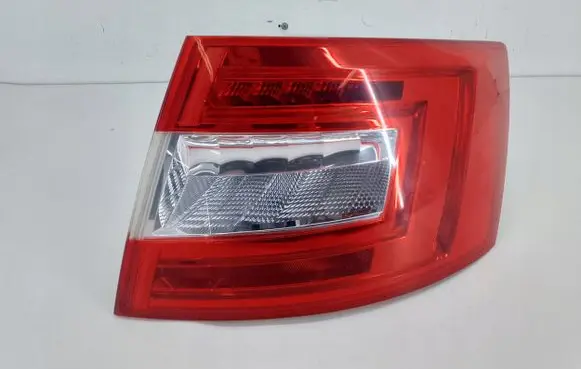Skoda Octavia Mk3 (5E) Rear/tail lights 185311-02