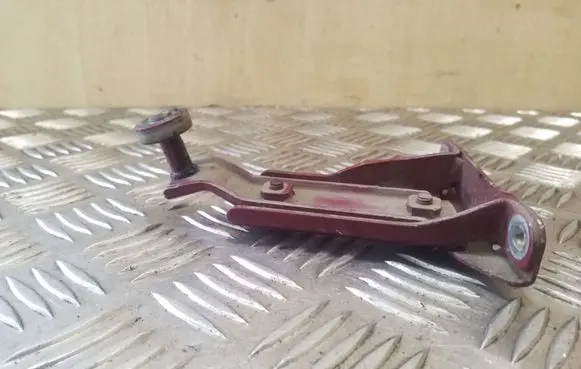 Toyota Previa (XR30, XR40) II Sliding door upper roller guide/hinge 