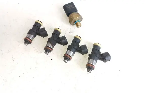 Volkswagen PASSAT B6 Fuel injectors set 0280158831 03C906039A 03C906051A